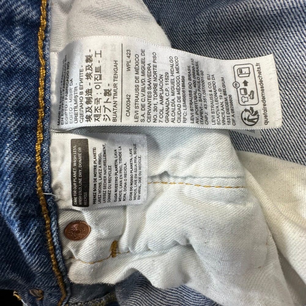Levis 501 Original Straight Leg Jeans Mens 33x32 Blue Button Fly - Picture 8 of 11